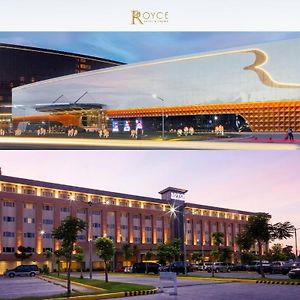 Royce Hotel & Casino